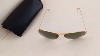 Ray-Ban Aviator: Gafas de sol doradas