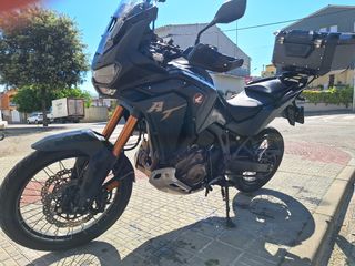 Honda Africa Twin AT 2022