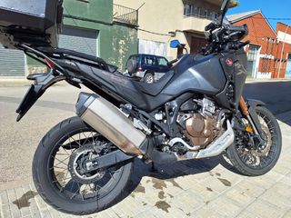 Honda Africa Twin AT 2022