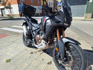 Honda Africa Twin AT 2022
