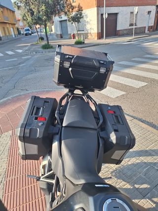 Honda Africa Twin AT 2022