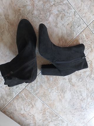 Botines negros tacón grueso