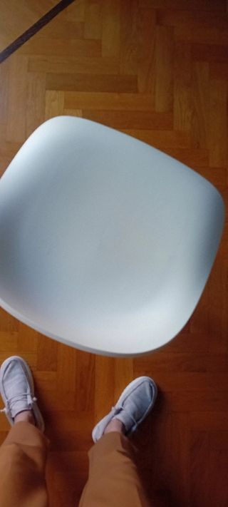 Sgabello IKEA bianco e argento