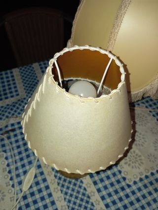 Lampara de mesa - Madera - Beige