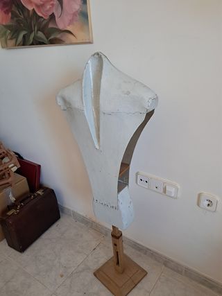 Maniquí antiguo de costura