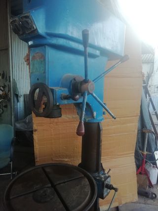 Taladro columna MUGUI M-38