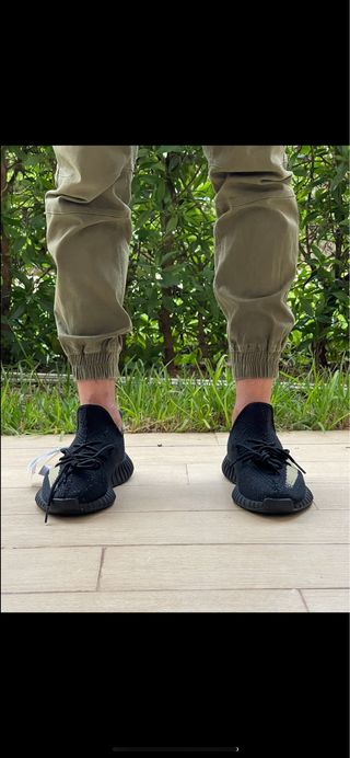 Zapatillas Yeezy Boost 350 - Negras y Verde Oliva 