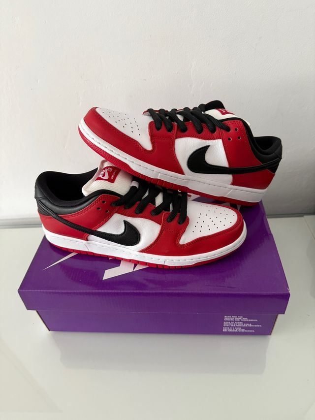 Nike SB Dunk Low “Chicago”