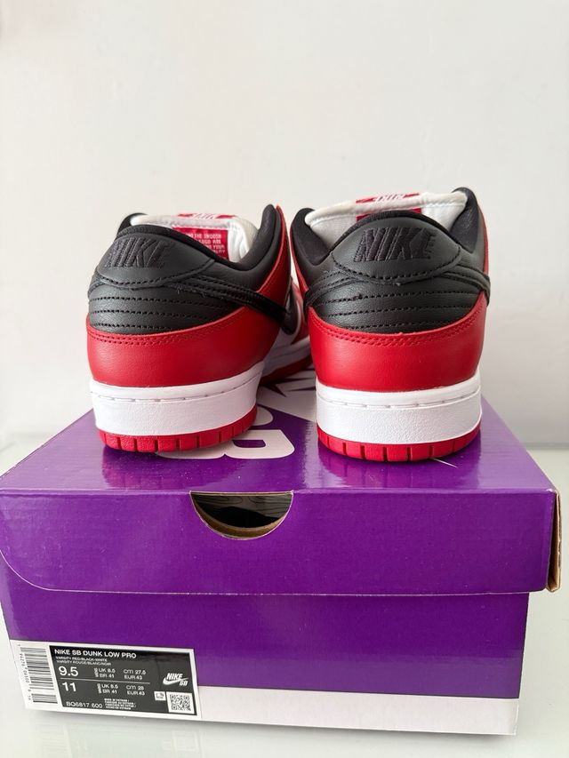 Nike SB Dunk Low “Chicago”