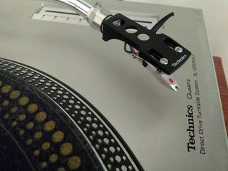 Plato tocadistos tornamesa Technics SL-1200MK2