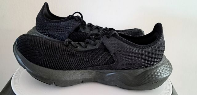 Zapatillas running negras