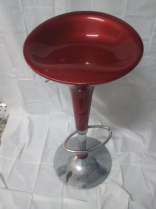 Silla bar giratoria roja