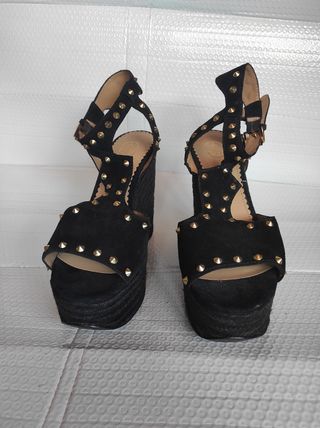 Sandalias Ash negras con cuña