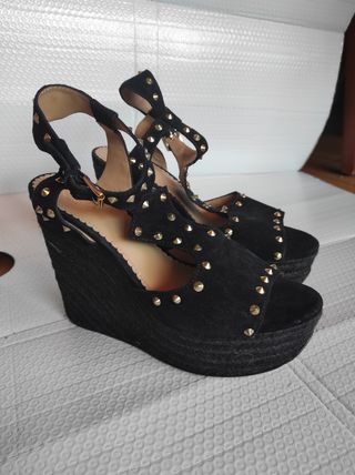 Sandalias Ash negras con cuña