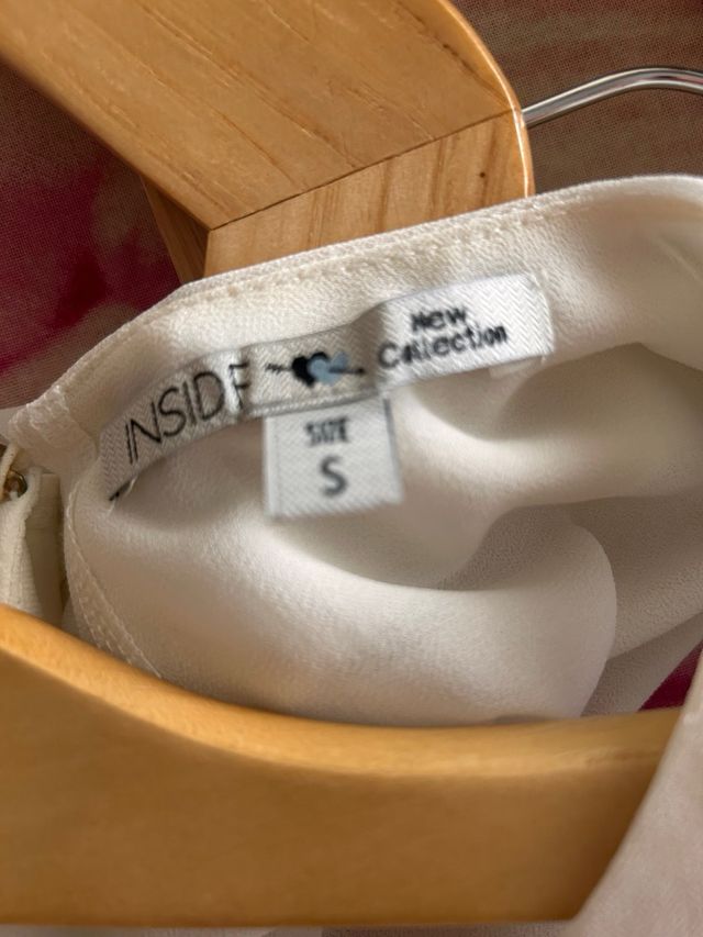 Blusa blanca sin mangas