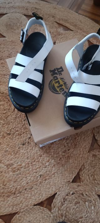 Sandali Dr. Martens bianchi