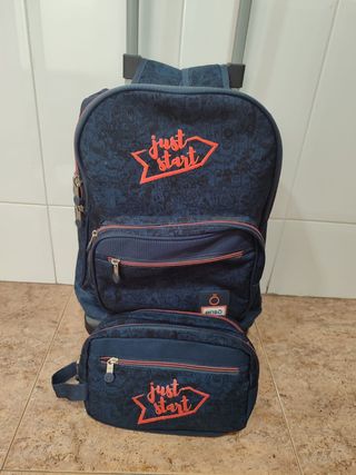 Mochila escolar + neceser Enso