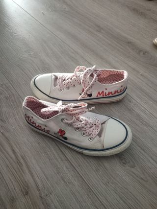 Zapatillas niña Minnie blancas y rojas