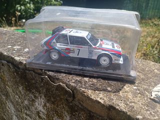 WRC salvat Lancia Delta S4 WRC 1:24