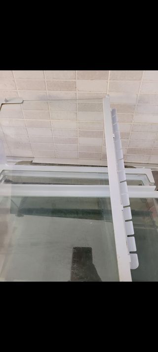 Ricambi frigo Indesit Trasparenti
