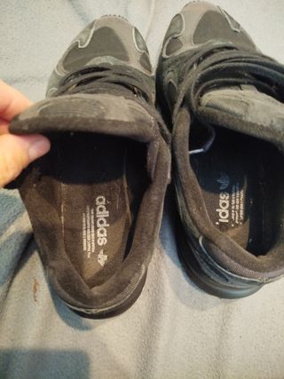 Adidas Yung 1 negras talla 42