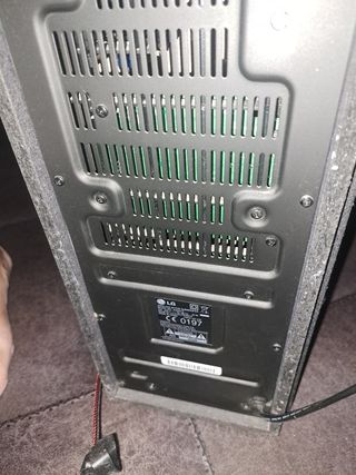 Barra sonido LG 2.1 canales