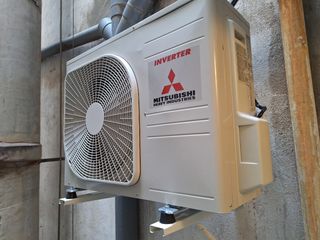 Se Ofrece servicio de electricidad en General.