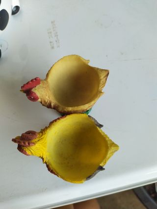Jarra lechera y  soportes para huevos duros