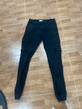 Pantalón cargo negro mujer