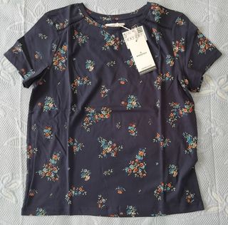 Camiseta Springfield flores talla S a estrenar. 