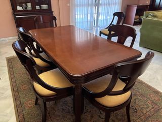  Mesa comedor caoba y 6 sillas