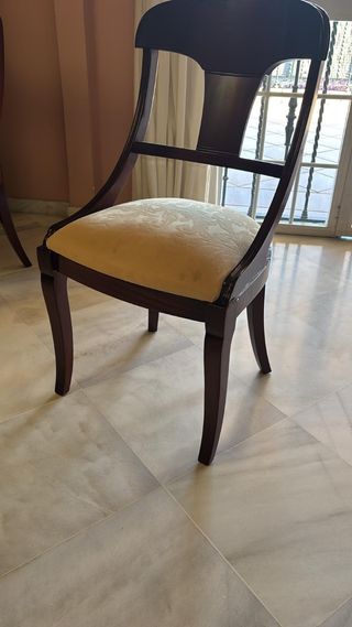  Mesa comedor caoba y 6 sillas