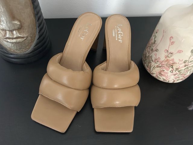 Mules LeGer bege - Salto Médio