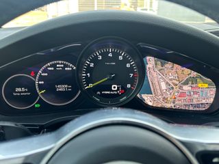 Porsche Cayenne COUPE HYBRID 462CV
