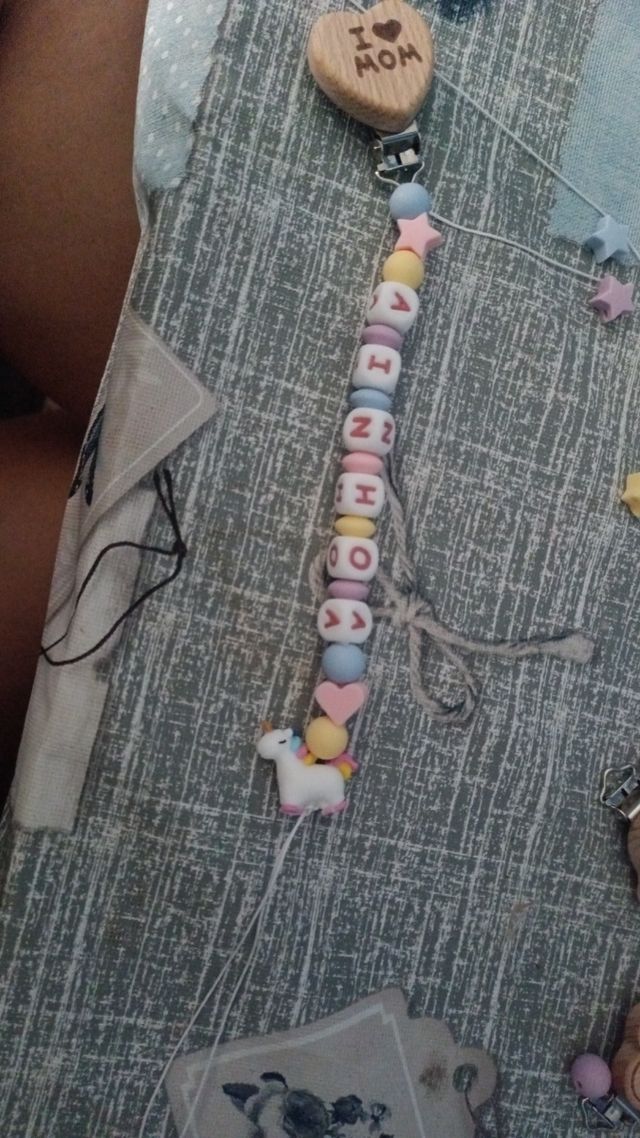 Chupetero personalizado con nombre