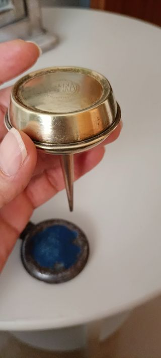 2 Aceiteras o Alcuzas antiguas.