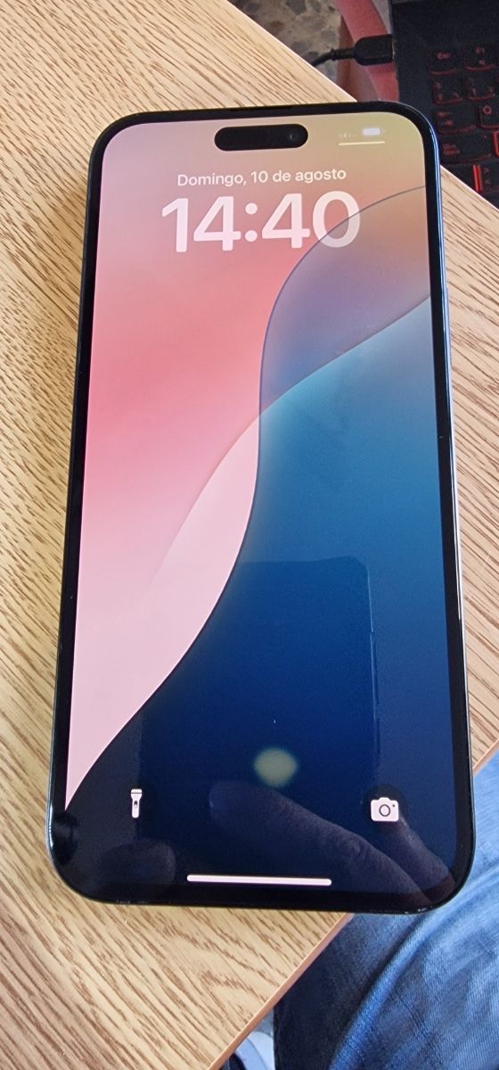 Pantalla 15 Plus - Pantalla negra