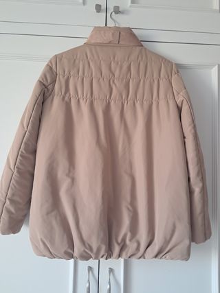 Chaquetón beige Purificación García
