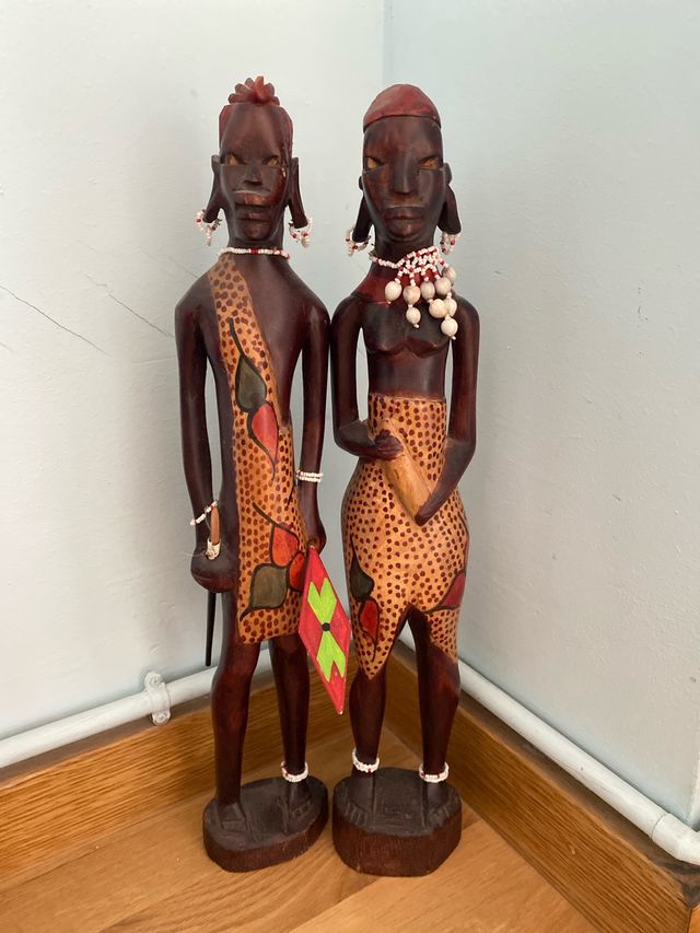 Pareja esculturas madera tribales