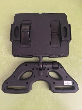 Soporte para el reposa cabezas del coche. 