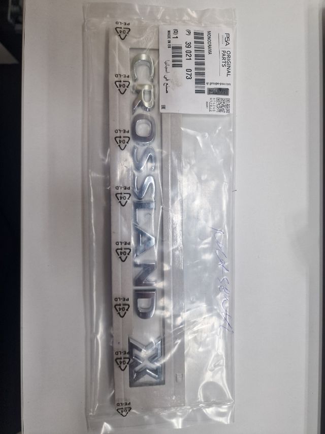 Emblema Crossland X.