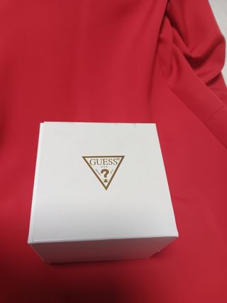 Caja reloj Guess - Blanca