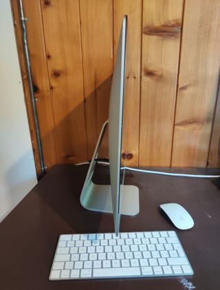 Apple iMac 21.5" plata