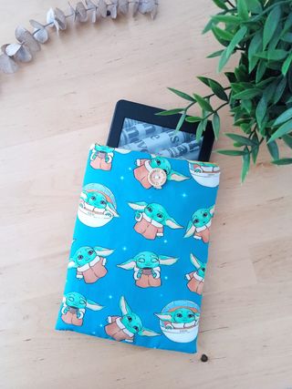 Funda Kindle - Baby Yoda