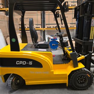 Carretilla elevadora eléctrica CPD-15