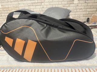 Pala pádel Wilson Bela roja + bolsa adidas