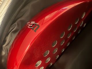 Pala pádel Wilson Bela roja + bolsa adidas