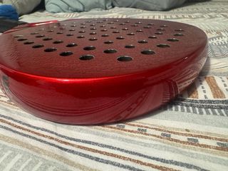 Pala pádel Wilson Bela roja + bolsa adidas