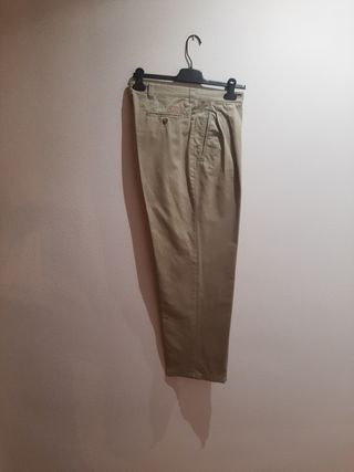 Pantalones Burberrys beige talla 44.
Sport line.
