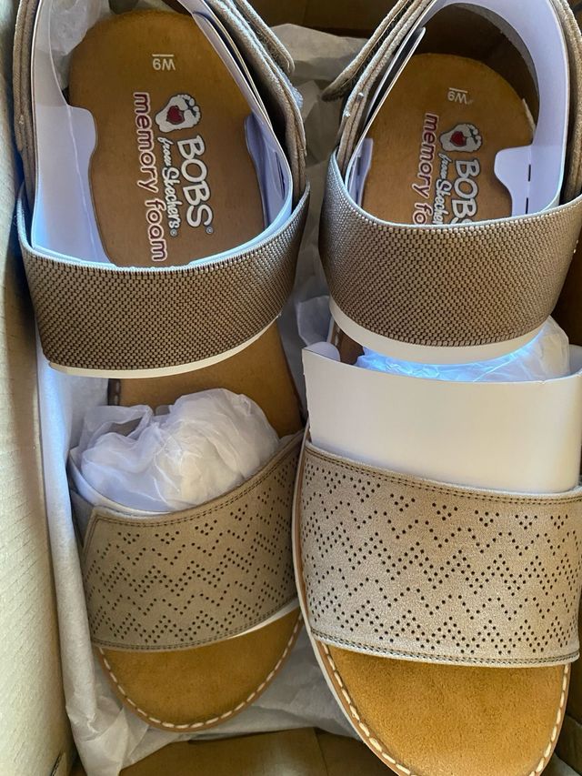 Sandalias Skechers beige mujer talla 39 .